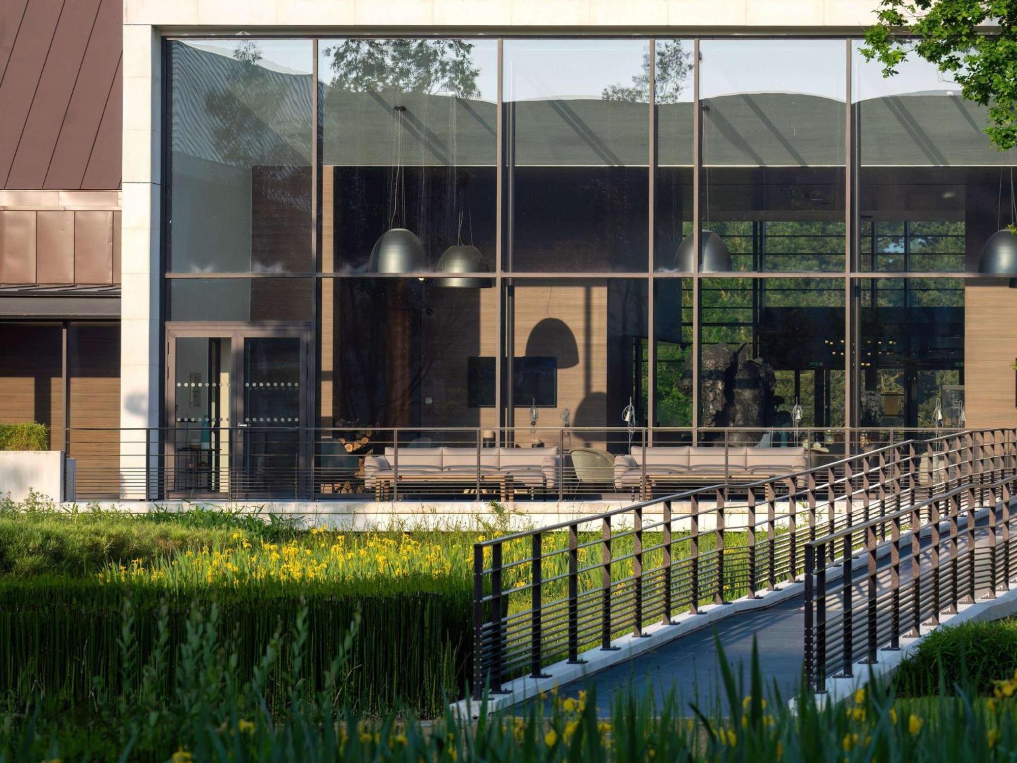 Le Domaine Des Vanneaux Golf Et Spa Mgallery LʼIsle-Adam Eksteriør bilde