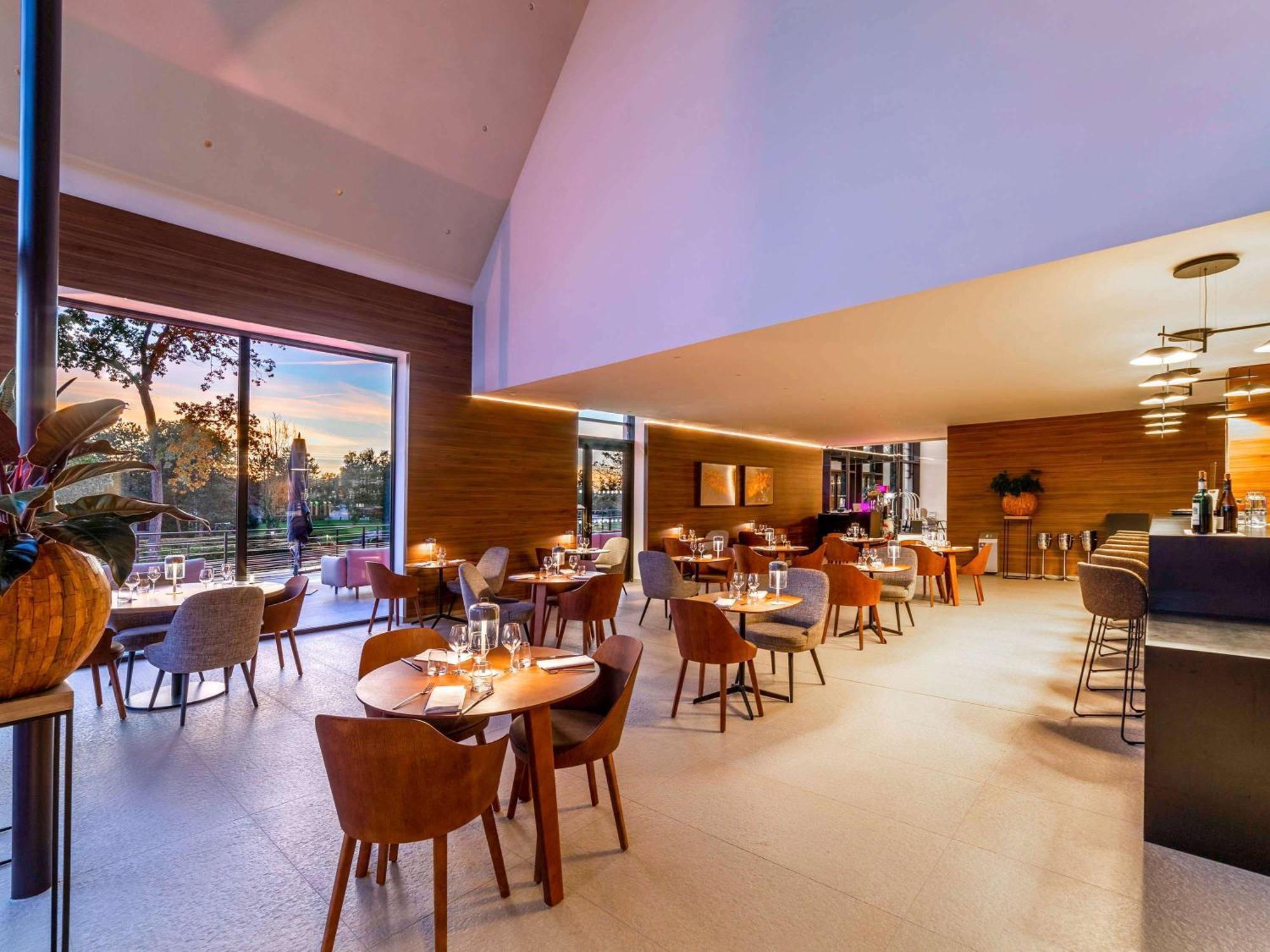 Le Domaine Des Vanneaux Golf Et Spa Mgallery LʼIsle-Adam Eksteriør bilde